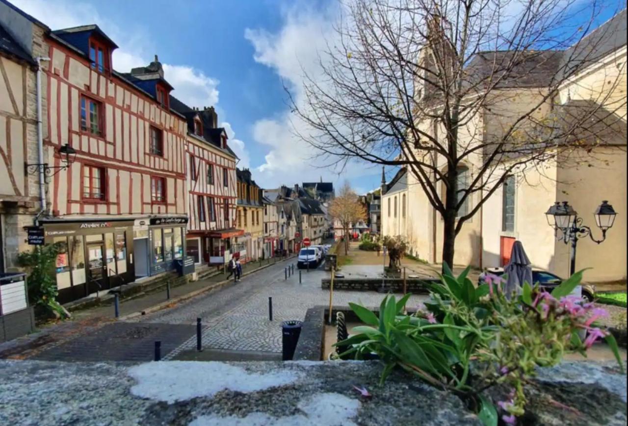Le Patio, Coeur De Ville Avec Garage Et Jardin ヴァンヌ エクステリア 写真
