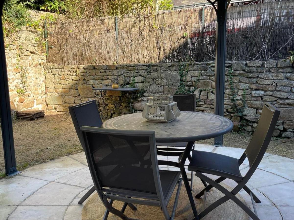Le Patio, Coeur De Ville Avec Garage Et Jardin ヴァンヌ エクステリア 写真